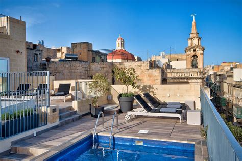 The Roof Top Pool 66 Saint Pauls Malta