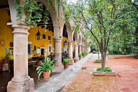 This home feels whimsy, casual but with a hint of sophistication that stays with you. hacienda - Google Search | Mexican hacienda, Hacienda, Water villa