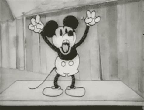 25 Classic Mickey Mouse S To Celebrate His Birthday En 2020