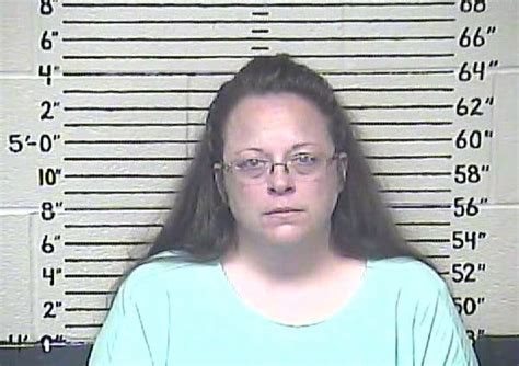 Clerk In Kentucky Chooses Jail Over Deal On Same Sex Marriage The New