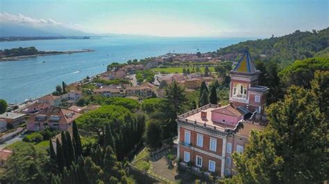 A Bocca di Magra è in vendita la Villa dell Angelo vale tredici milioni Città della Spezia