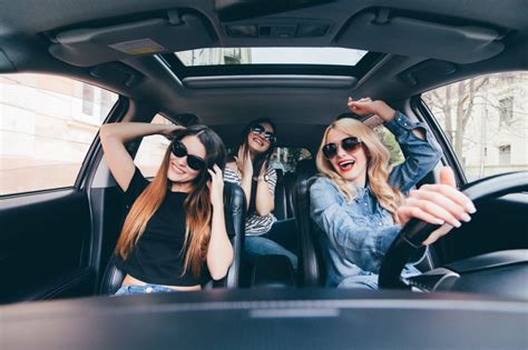 Strange Things That People Do While Driving Car Rental