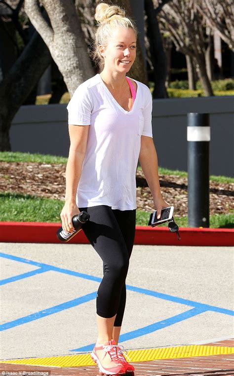 Kendra Wilkinson Continues Battle For Dream Body As She Hits The Gym