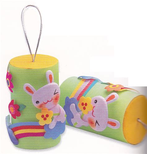 Cat kotak dengan cat kraf perak dan kuas. TAMAN KREATIVITI SAYA: ~ Kreativiti Bahan Kitar Semula 2 ...