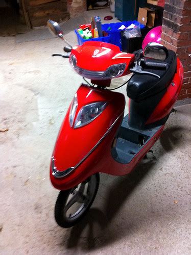 The biggest advantage of an electric bike conversion kit front wheel is that is easy to install. Electric moped conversion