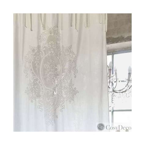 Since 1989, rachel ashwell shabby chic® couture has been your source for beautiful heirloom pieces that combine all the best of modern style and classic farmhouse charm. Rideau Long Dentelle Shabby Chic en vente dans notre ...