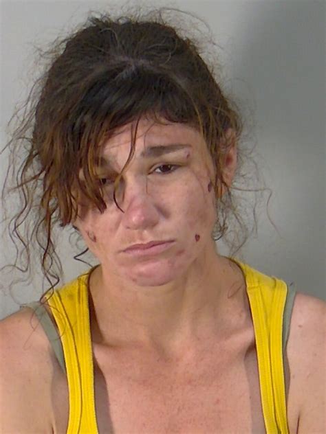 31 year old gloria la charged with mugshots lake county facebook