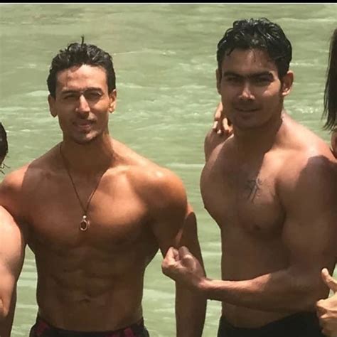 Shirtless Bollywood Men Tiger Shroff And Costars Topless Hot Indian
