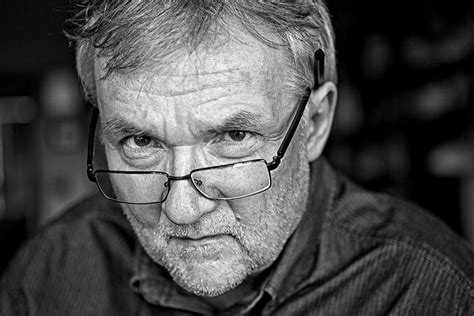 He was a writer and actor, known for spis cudzoloznic (1994), pod mocnym aniolem (2014). Zmarł Jerzy Pilch. Pogrzeb odbędzie się w Kielcach ...