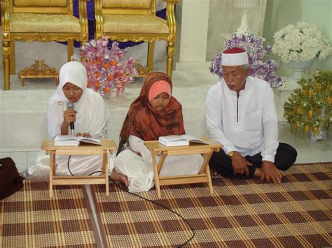 The uthmani script is similar to the style of the first. SELAMAT DATANG KE BLOG ZAIRI@IPTI: Majlis Khatam Al-Quran ...