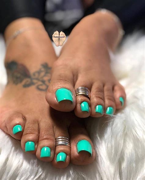 Green Toe Nails Pretty Toe Nails Cute Toe Nails Pretty Toes Black Nails Toe Nail Color Toe