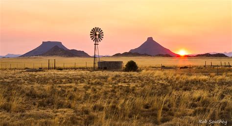 🇿🇦 Warm Winter Glow In The Karoo South Africa By Rob Southey South