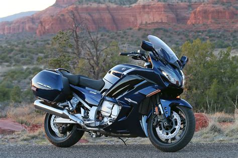 2016 Yamaha Fjr1300es And Fjr1300a Test Ride And Review