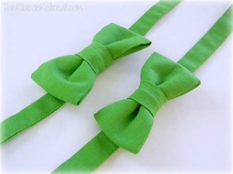 If you have loops you will want to thread the belt through the loops. How To Make A Bow Tie - The Ribbon Retreat Blog
