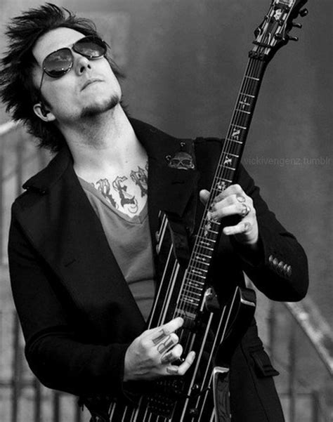 Synyster Gates Avenged Sevenfold 08 A7x