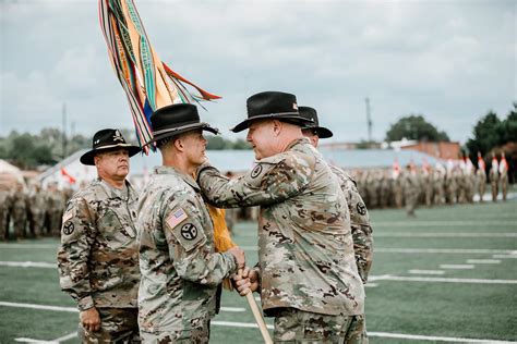 278th Armored Cavalry Regiment Marks Change Of Command With Knoxville