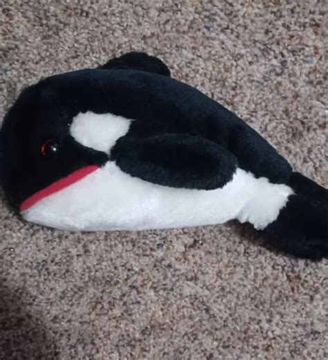 Sea World Plush Killer Orca Shamu Whale Plush Stuffed Animal 1980
