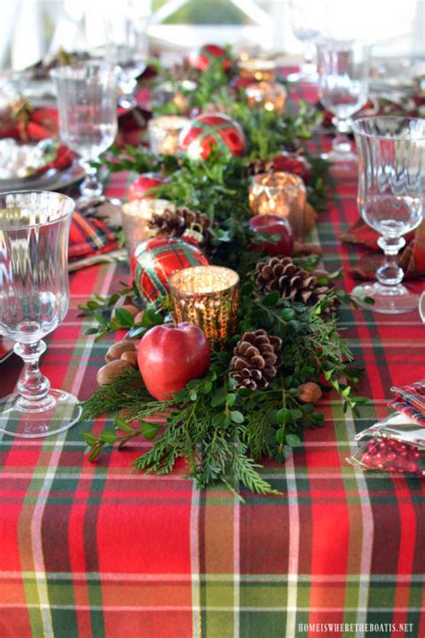 Christmas dinner wouldn't be complete without a feathery, soft bread roll or other carby side. 16 Blissful Christmas Table Decor Ideas That You Must See