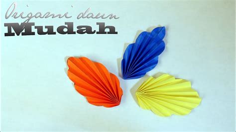 Daun maple selain digunakan sebagai lambang negara kanada, ia juga identik dengan. Terbaru 28+ Gambar Daun Dari Kertas Origami - Richa Gambar