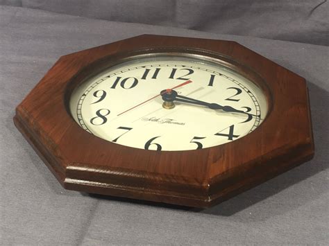 Vintage Seth Thomas Clock Decorative Wood Wall Clock Brown Glass