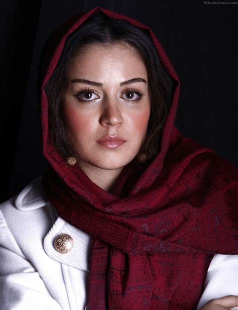 Pin By Sarah Aai On Awesome Pics Iranian Girl Persian Girls Iranian Women