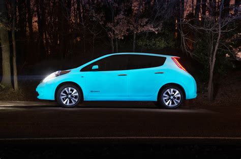 The First Glow In The Dark Car A Luminous Leaf Car Magazine
