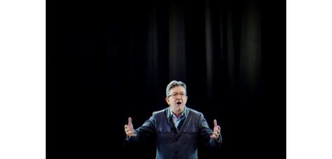 French candidate's holograms put him in 7… share this Melenchon hologramme