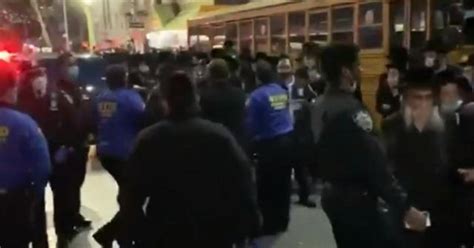 23 when the two men chased after him in a pickup truck and confronted him with. Mayor de Blasio apologizes for comments directed at "the Jewish community" for Hasidic funeral ...