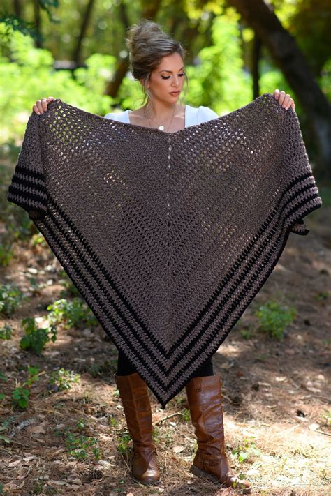 23 Designs Outlander Shawl Pattern Sadhikamaja