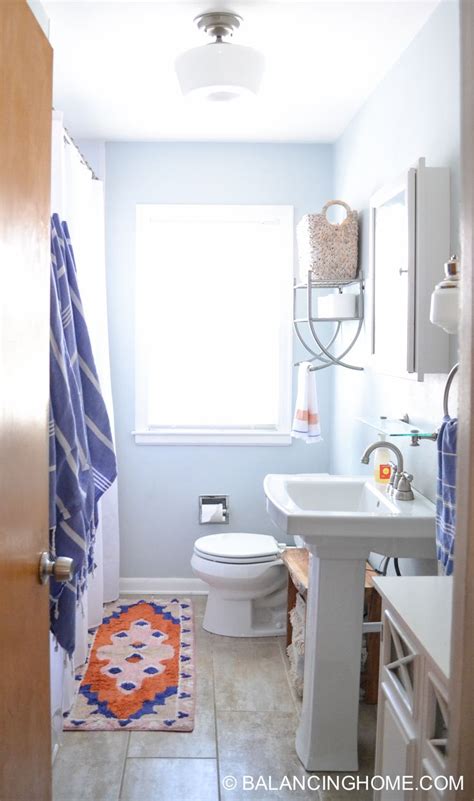 On the off chance that the bathroom space and your spending limit permit it, you can go for small. Small Bathroom Ideas: Clever Organizing and Design Ideas ...