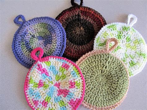 25 free crochet potholder patterns crochet me