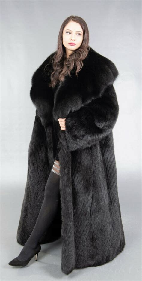 Pin By Stringman On Black Fox Fur Fashion Fur Coats Women Black Fur Coat
