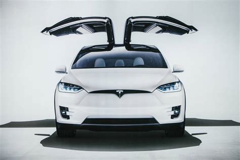Флешку має логотип tesla та постачається у чорній коробці. Börsenpunk: Tesla-Aktie geht in die Knie - Highflyer Etsy ...
