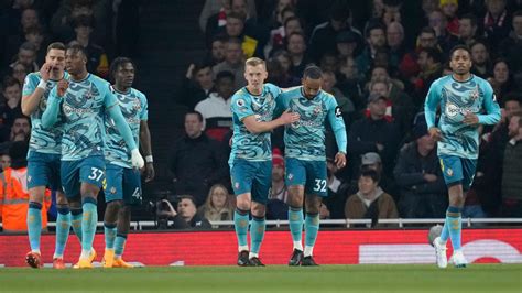 Saints Boss Saw Enough In 3 3 Arsenal Draw To Believe In Survival