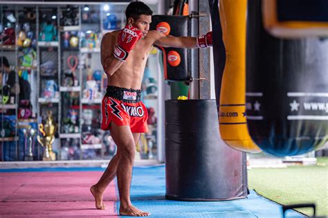 Top 10 Muay Thai Heavy Bag Drills For Beginner To Advanced Students