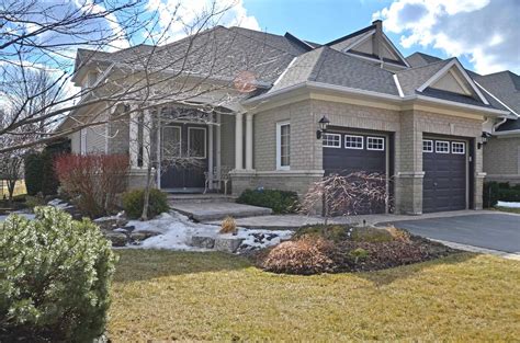 10 - 4118 Stonebridge Crescent Burlington | Zolo.ca