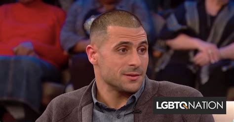 Nfl Player Aaron Hernandez Came Out To His Mother As Gay Before His Suicide Lgbtq Nation