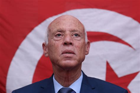 Tunisia President Forms Committee To Create Constitution