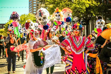 The Beautiful And Unique Tradition Of Dia De Los Muertos Your Money Magic