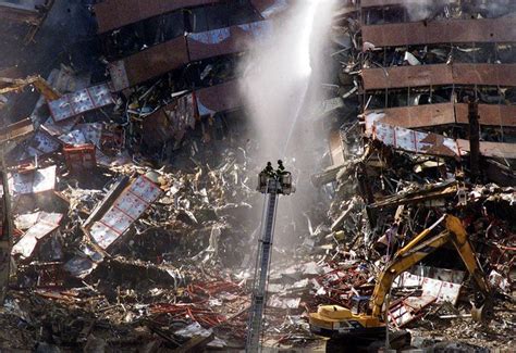 实拍：10张珍贵现场图片告诉您，当年的911有多恐怖 知乎