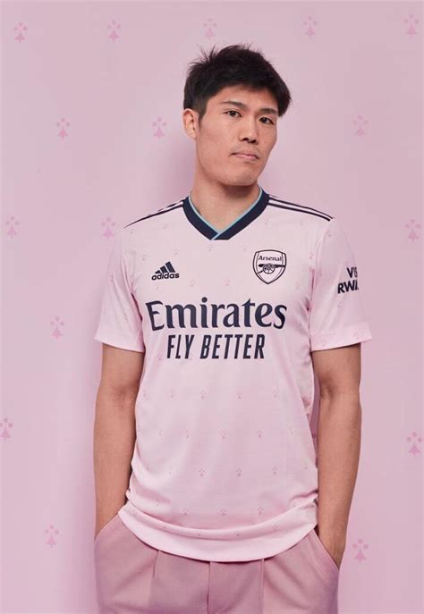 Arsenal Has Chosen Pink For Its Third Jersey