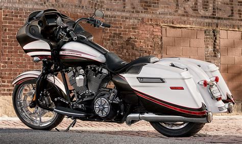 Come join the discussion about performance, builds, accessories, mods,specs, troubleshooting, maintenance, and more! HARLEY DAVIDSON Road Glide Special specs - 2014, 2015 ...