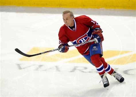 Ardent Chapel Of Guy Lafleur Young And Old Salute The Legend Archyde