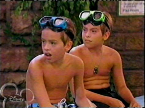 Picture Of Cole And Dylan Sprouse In The Suite Life Of Zack And Cody