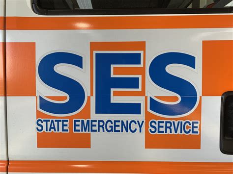 Winds lash region - 95.3 Coast FM