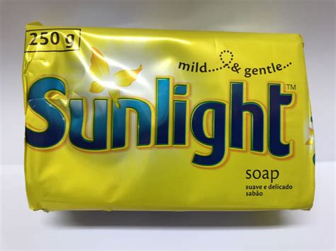 So mild the rinse water can be used on your plants! » Sunlight Laundry Soap - 250g Single Bar