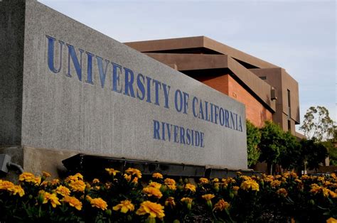캘리포니아 대학교 리버사이드 University Of California Riverside 입학 및 학비 정보