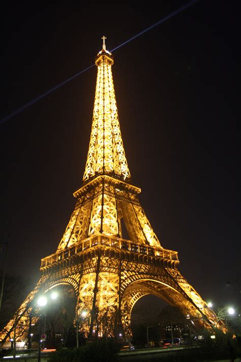 10 Choses Que Vous Ignorez Sûrement Sur La Tour Eiffel