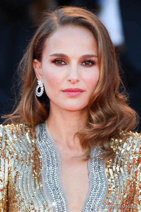 Natalie Portman Swallows Her Husbands Cheating The Reason Behind It
