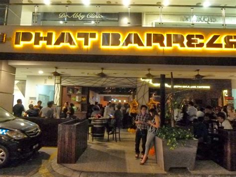 Kee Hua Chee Live Phat Barrels The New Caferestaurant Opens At